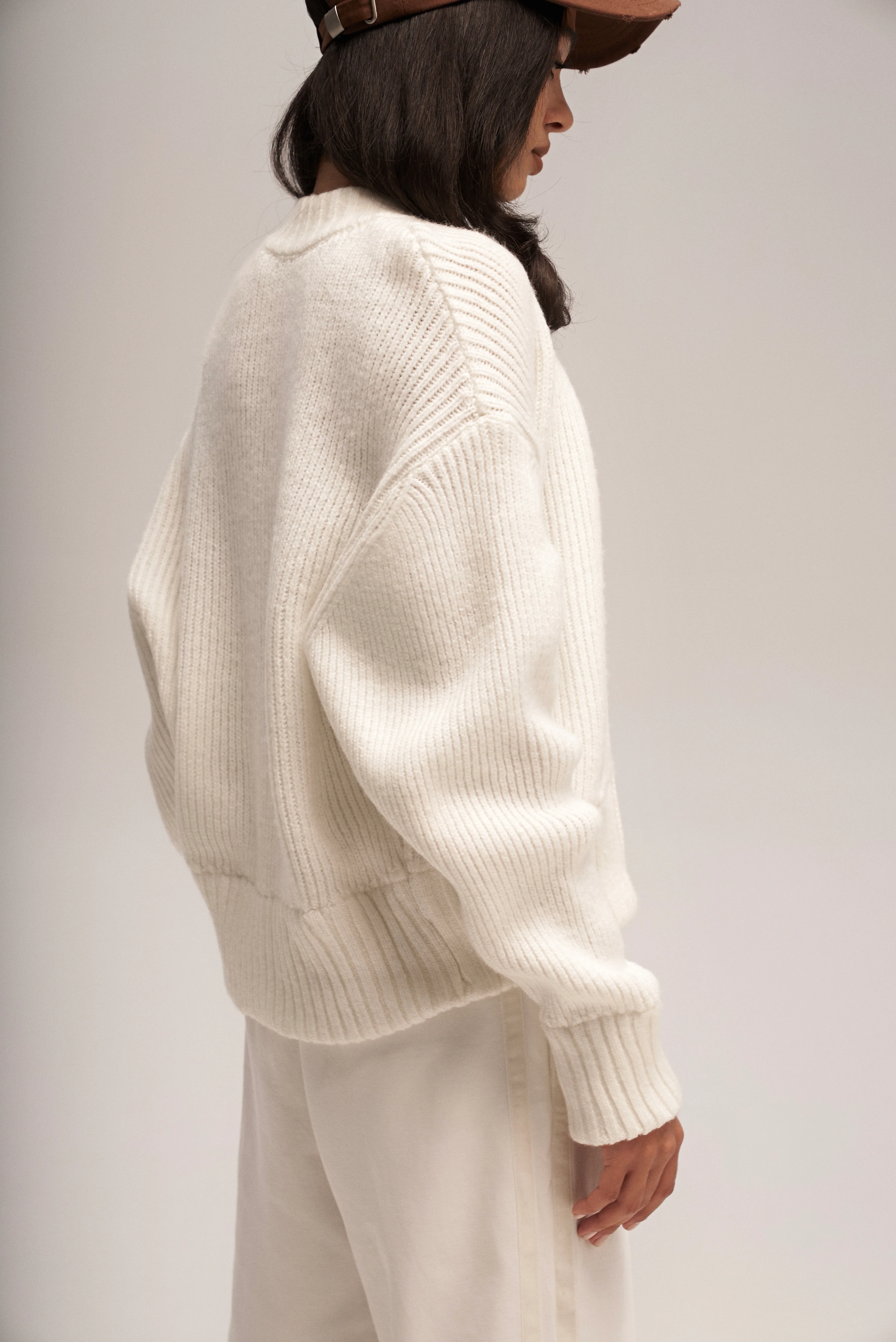 Cropped zip-up jumper - Image 13