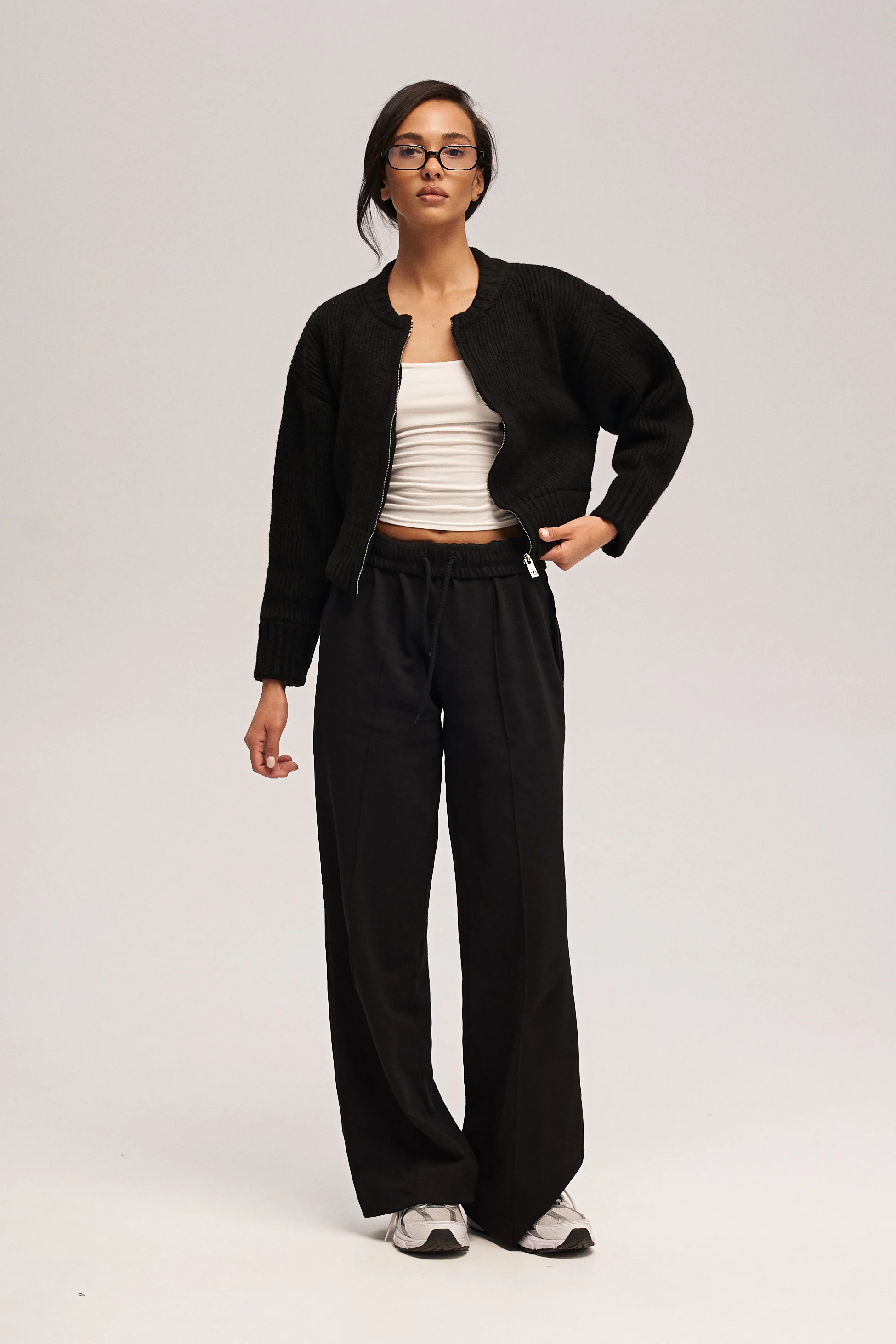 Cropped zip-up jumper - Image 4