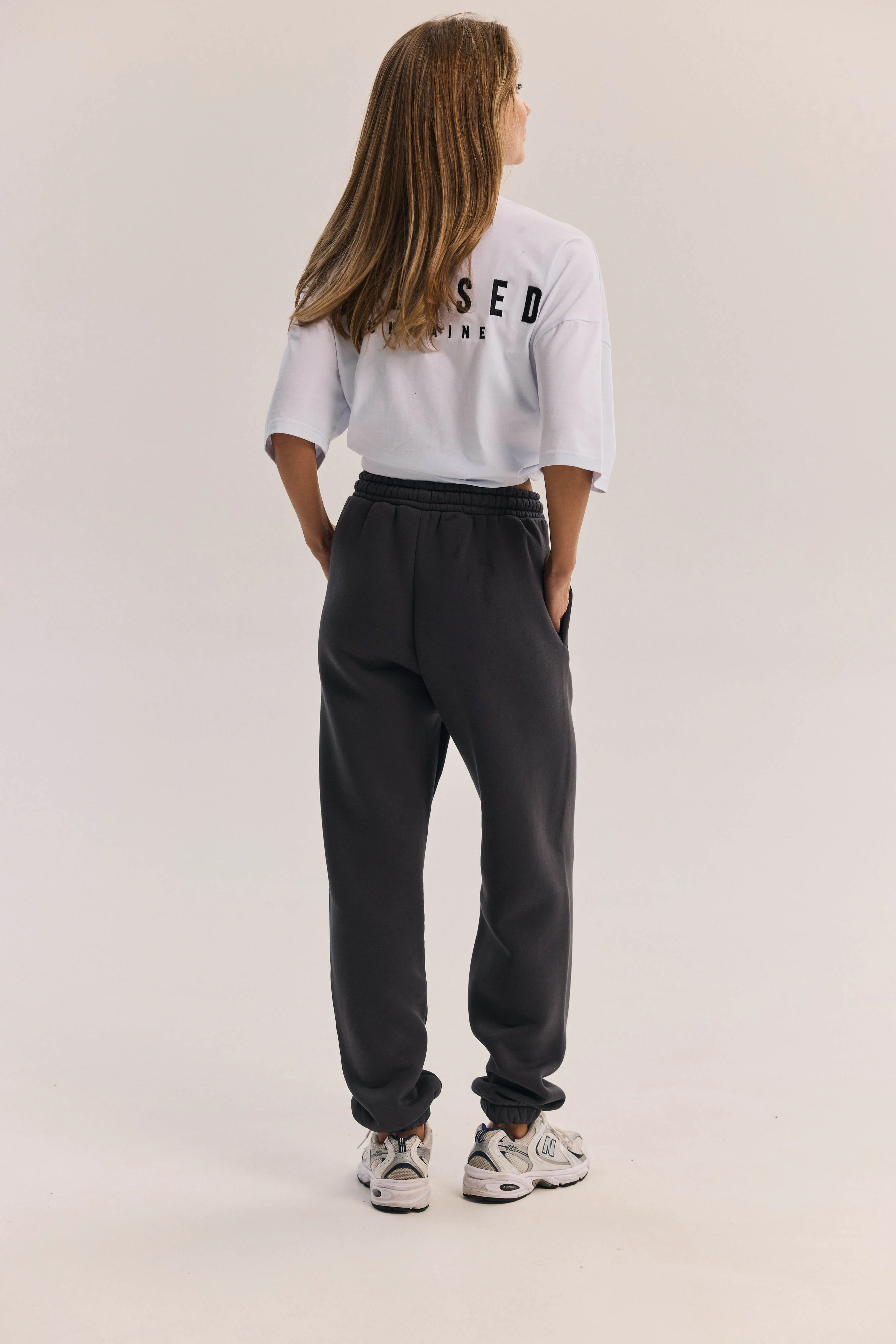 Diana sweatpants - Image 11