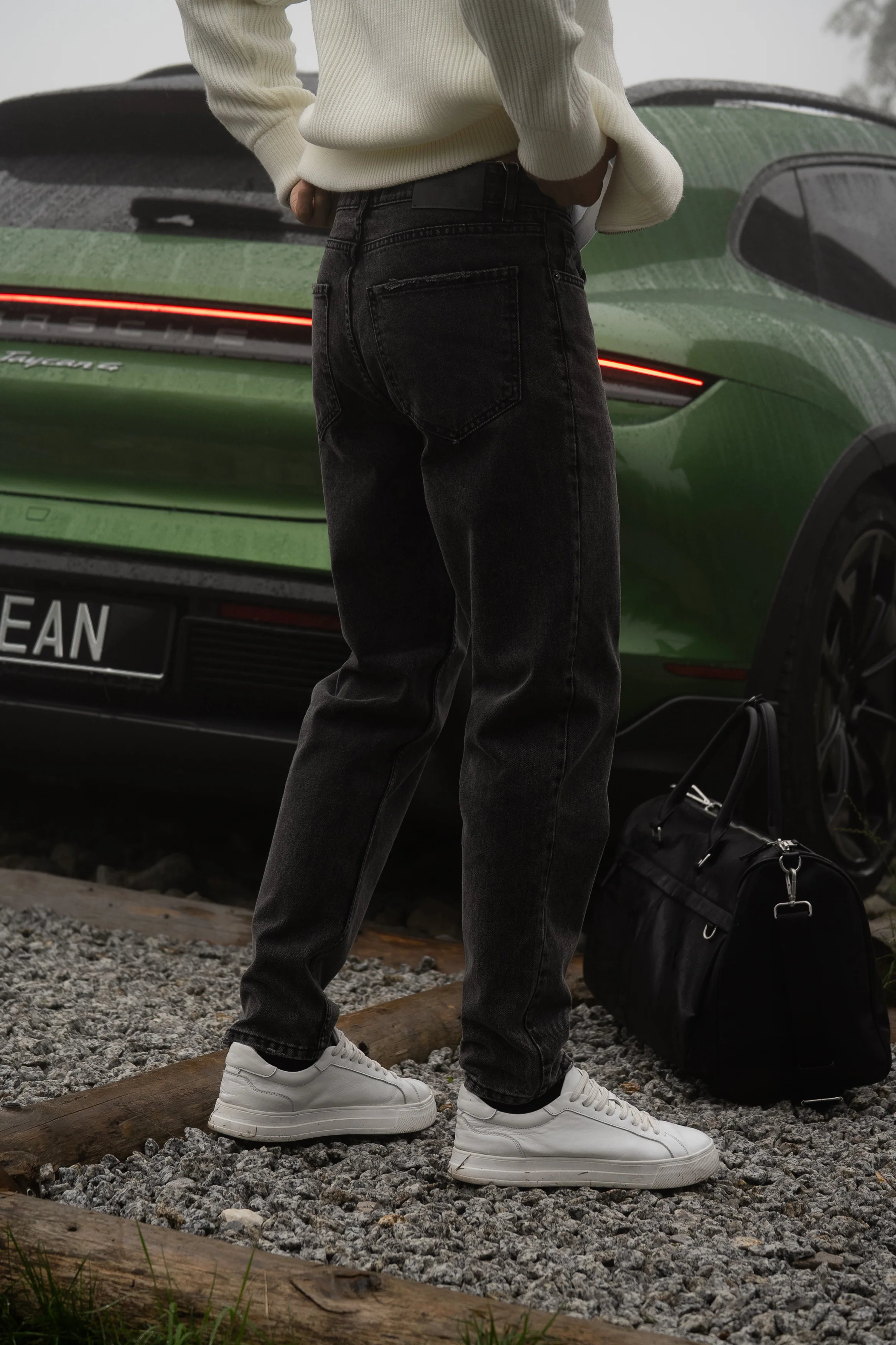 Faded Mom Jeans - Image 4