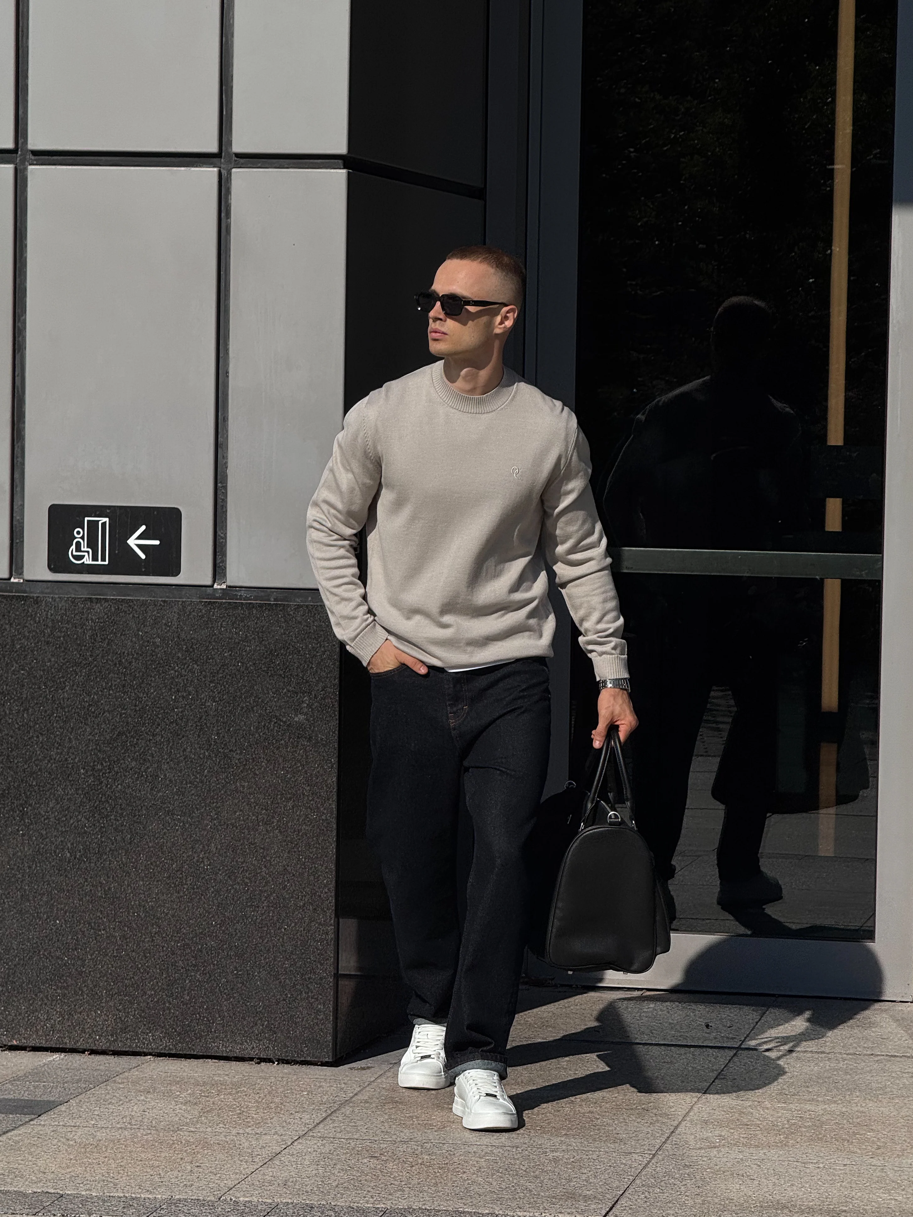 Logo Pullover - Image 7