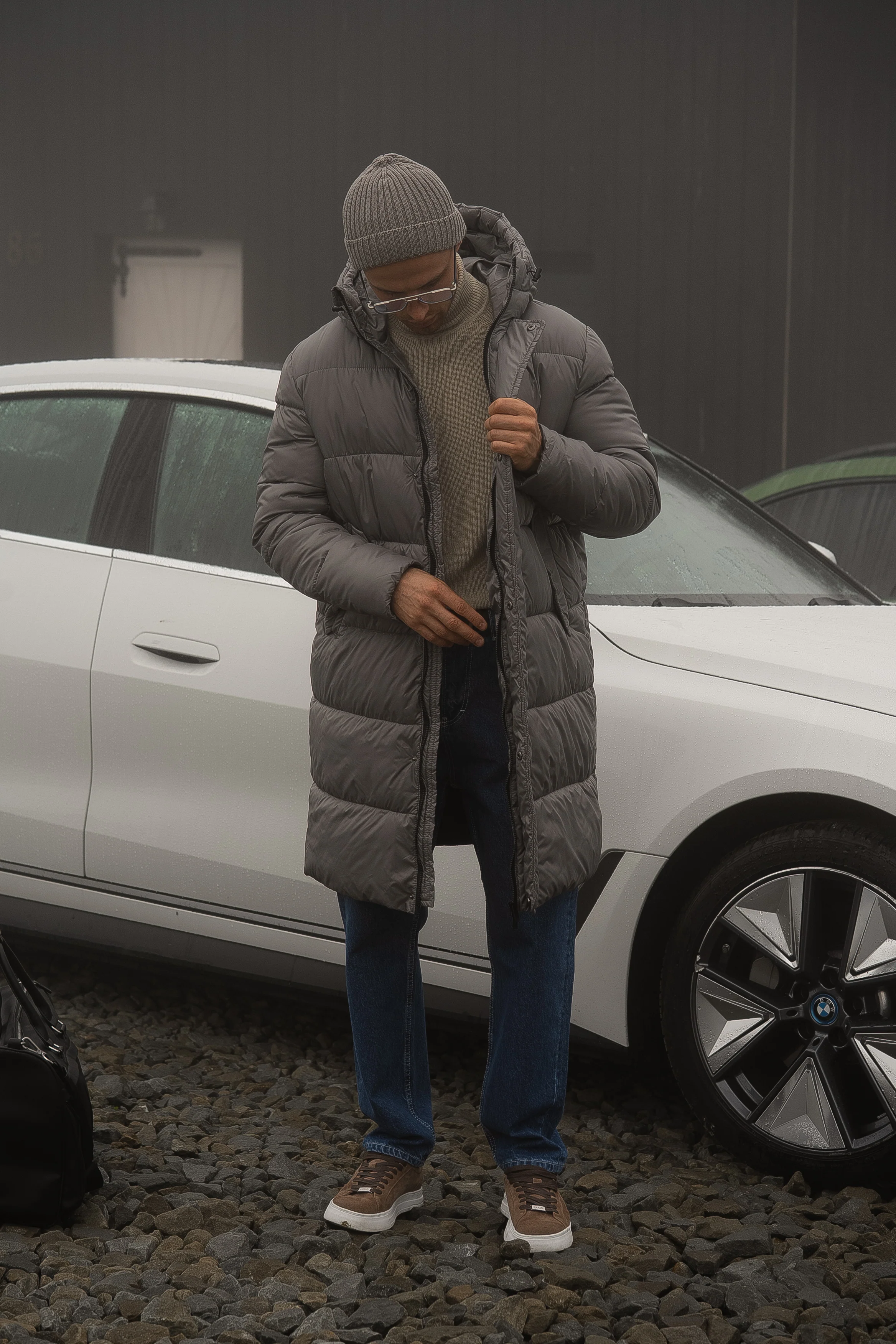 Long puffer jacket - Image 11