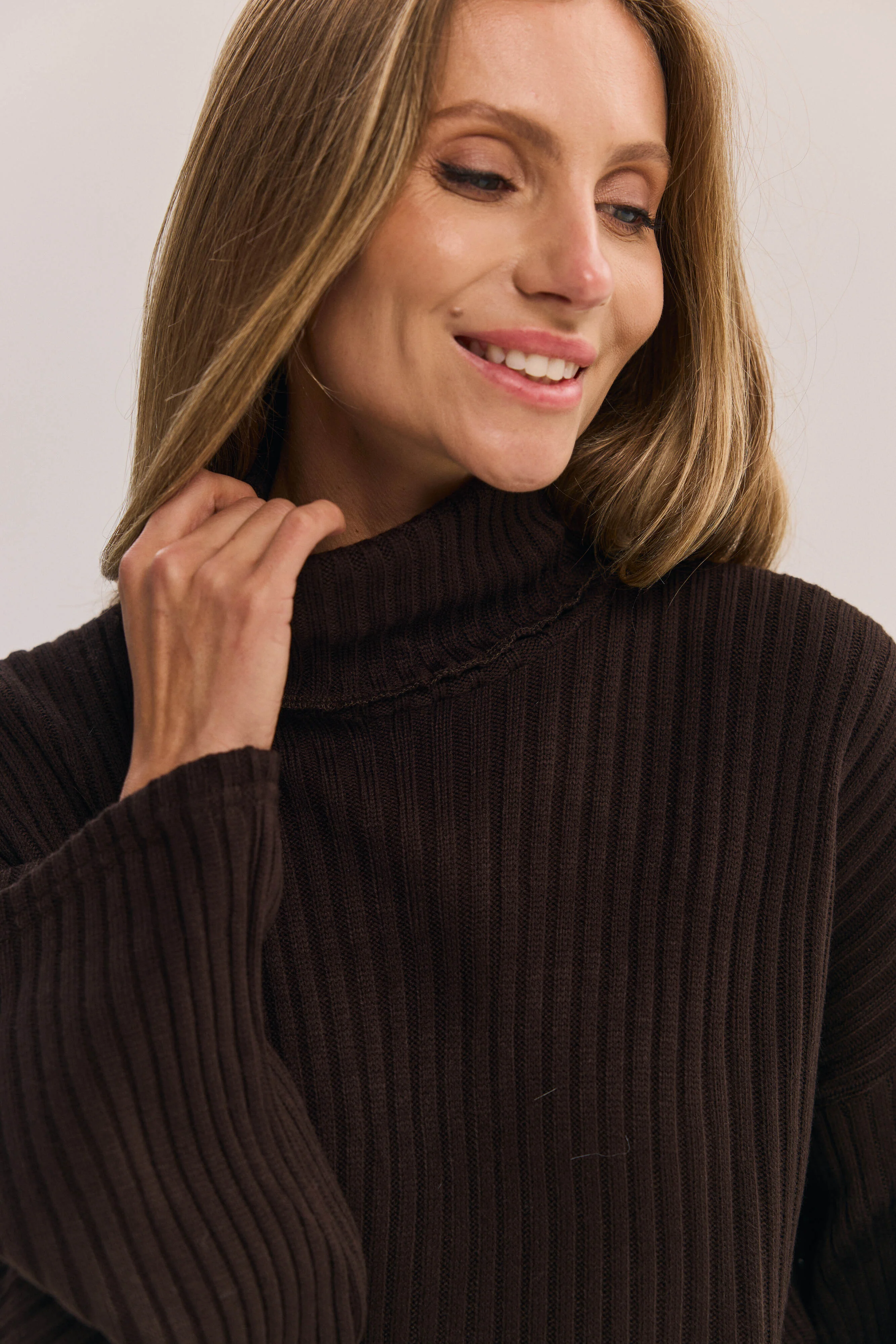 Magnet oversized sweater - Image 3