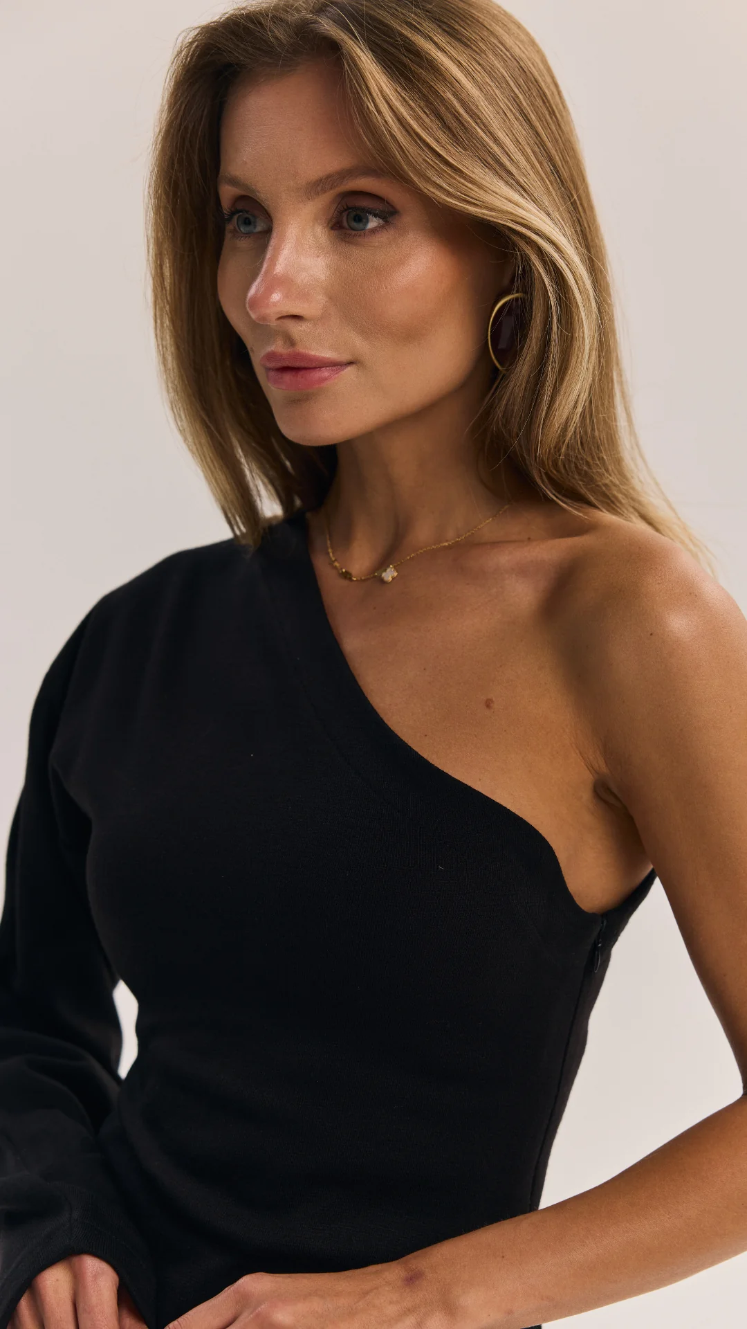 Mateo asymmetric sweater - Image 3