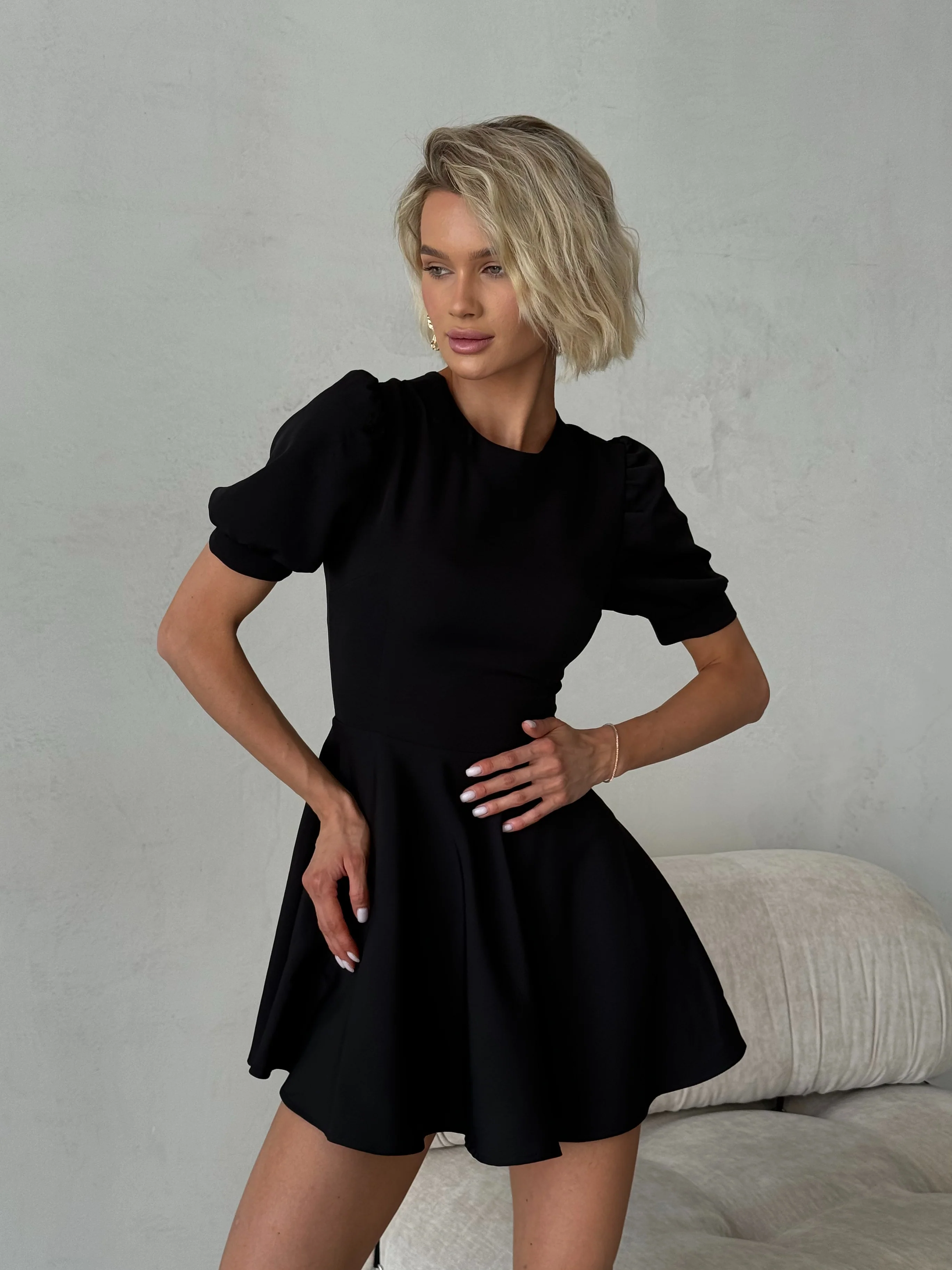 Neonila Dress with Detachable Collar - Image 9