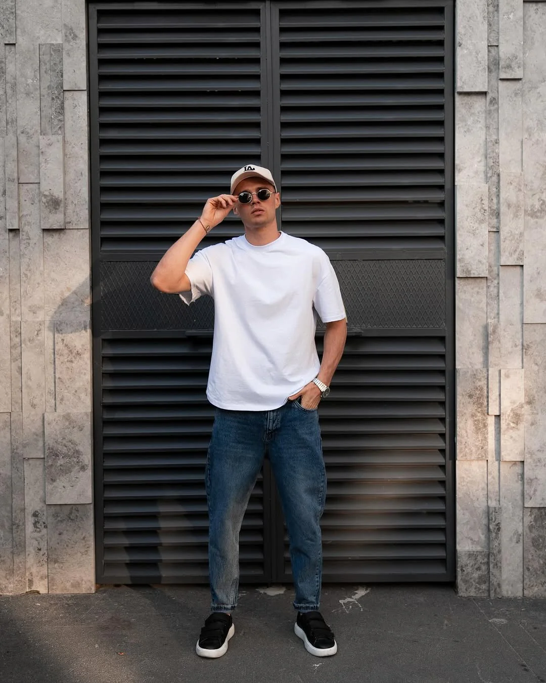 Oversize T-shirt - Image 4