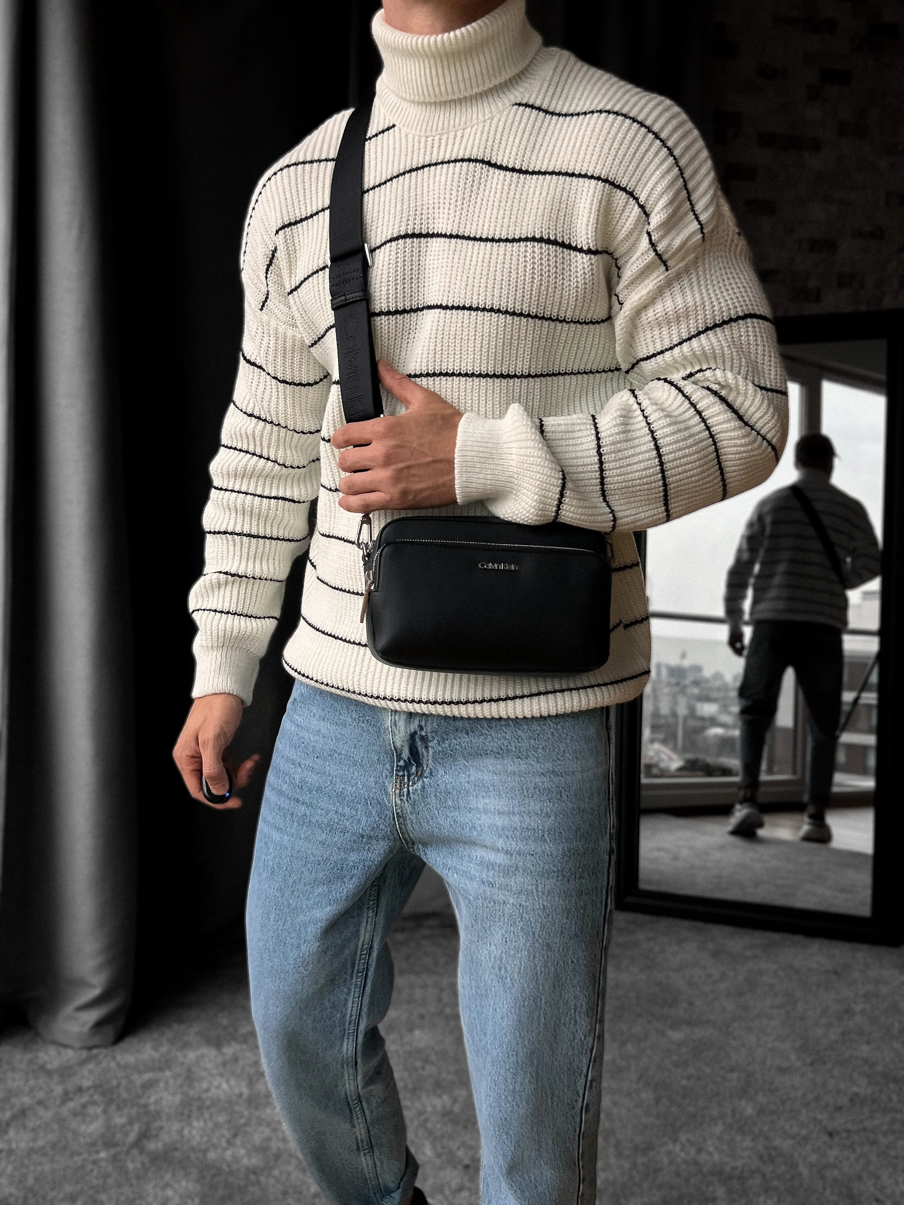 Oversized Knitted Sweater - Image 4