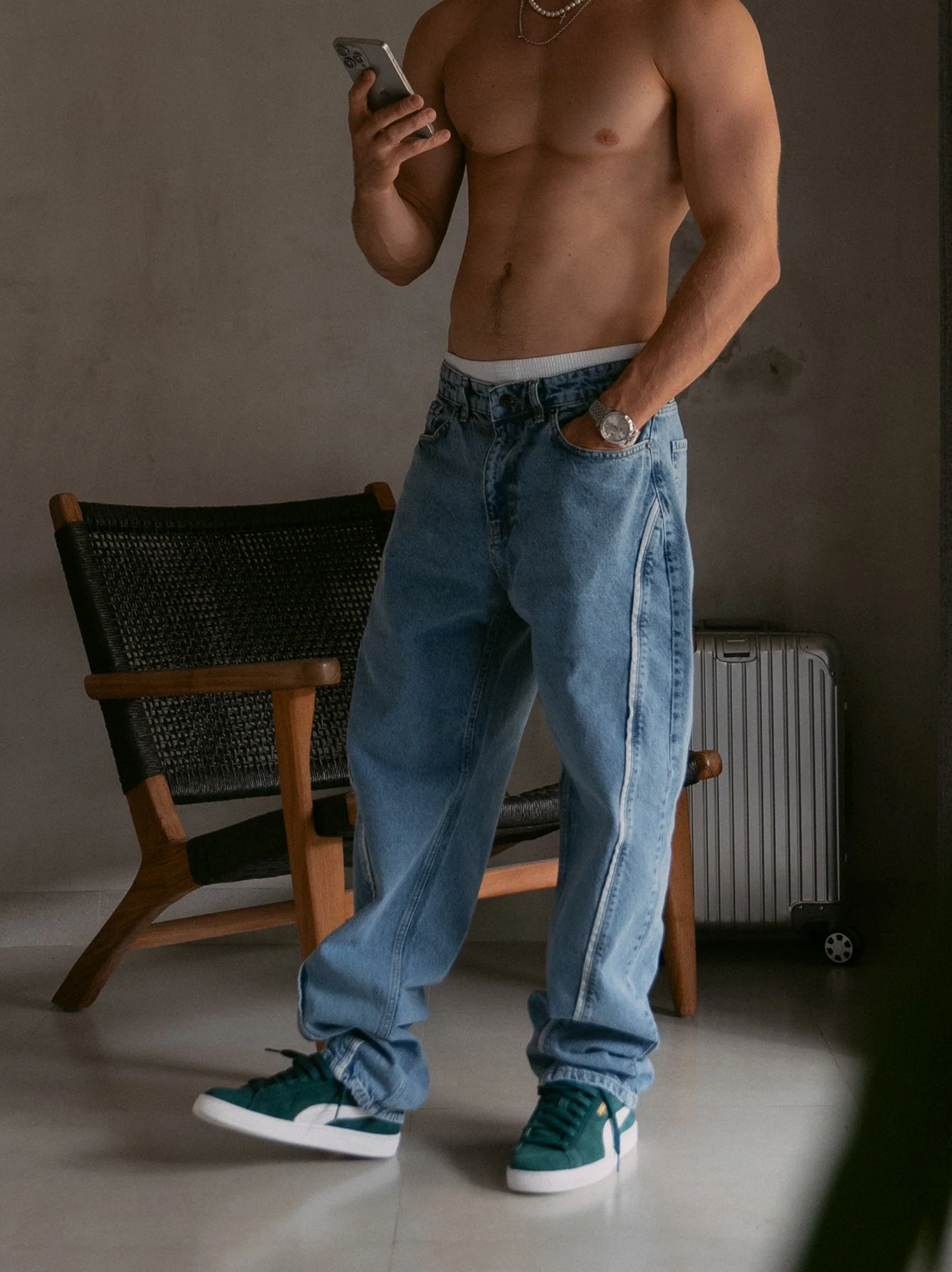 Saint Pearl Mom Jeans - Image 3