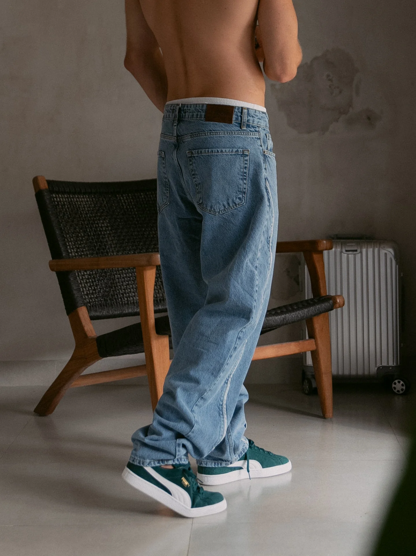 Saint Pearl Mom Jeans - Image 4