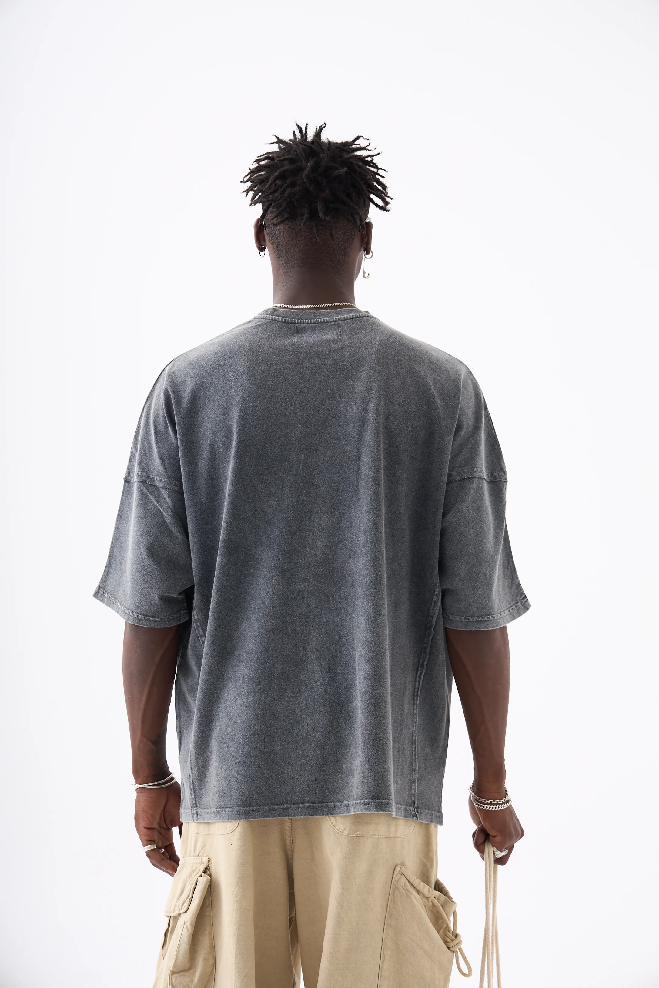 Saint Pearl T-shirt with seams - Image 3