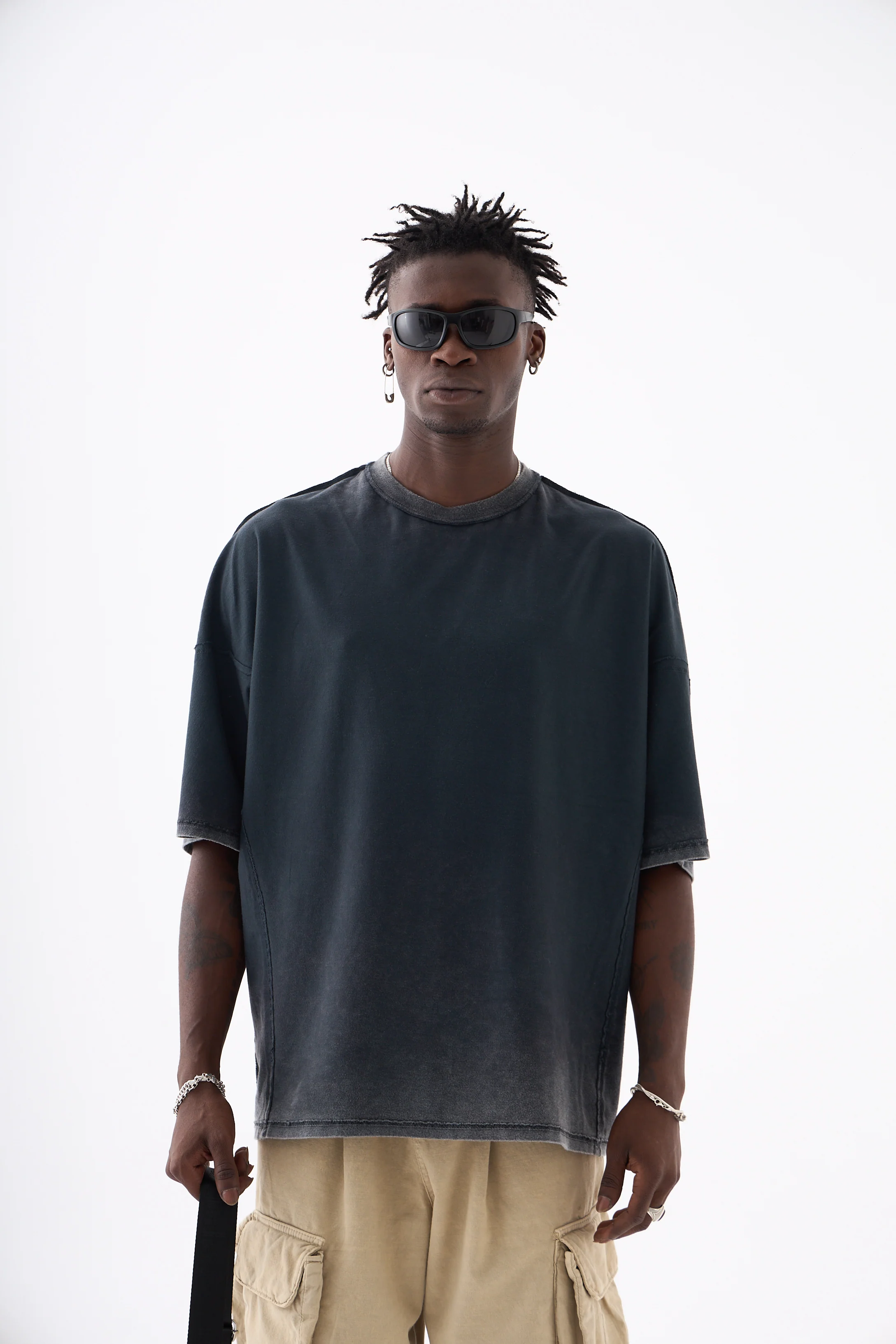 Saint Pearl T-shirt with seams - Image 4