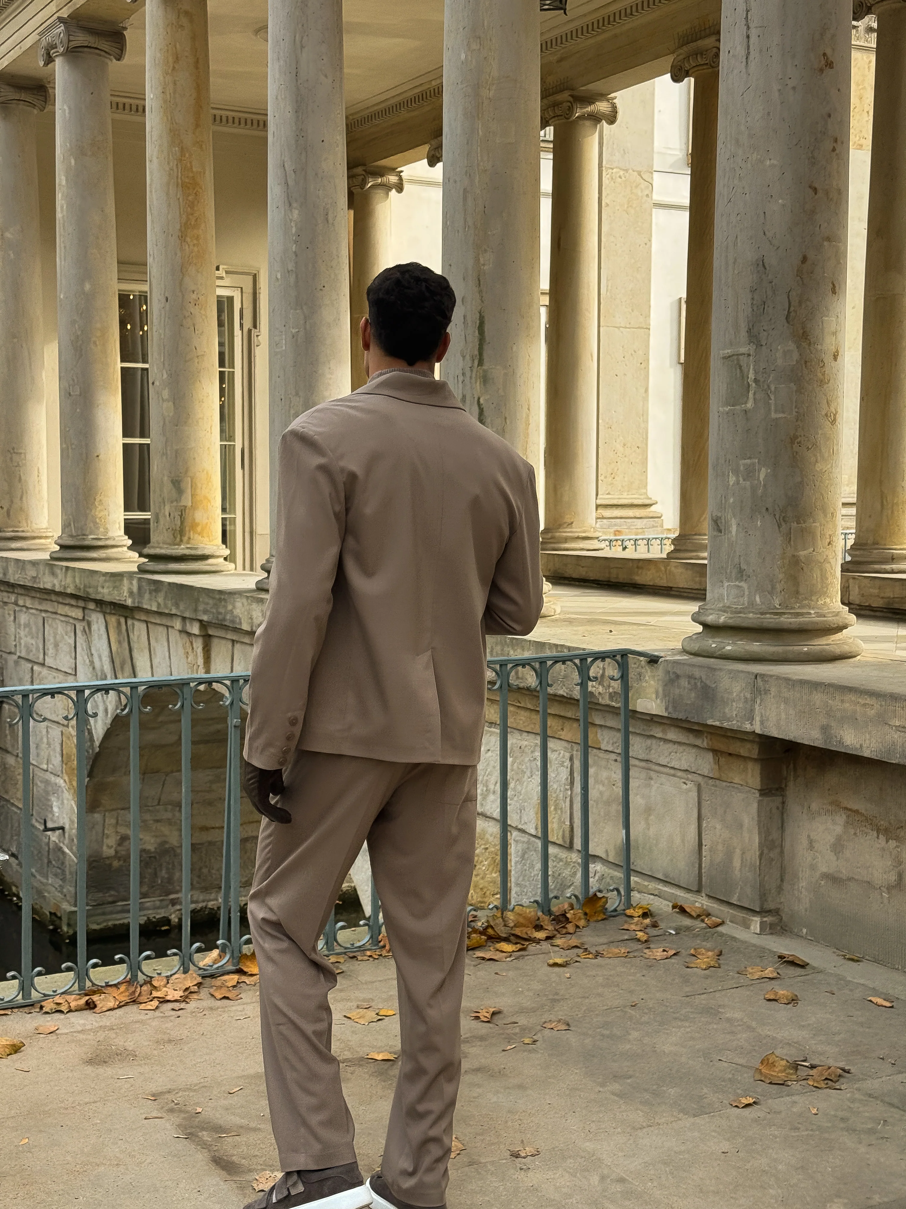 SP Classic Aksel Suit - Image 18