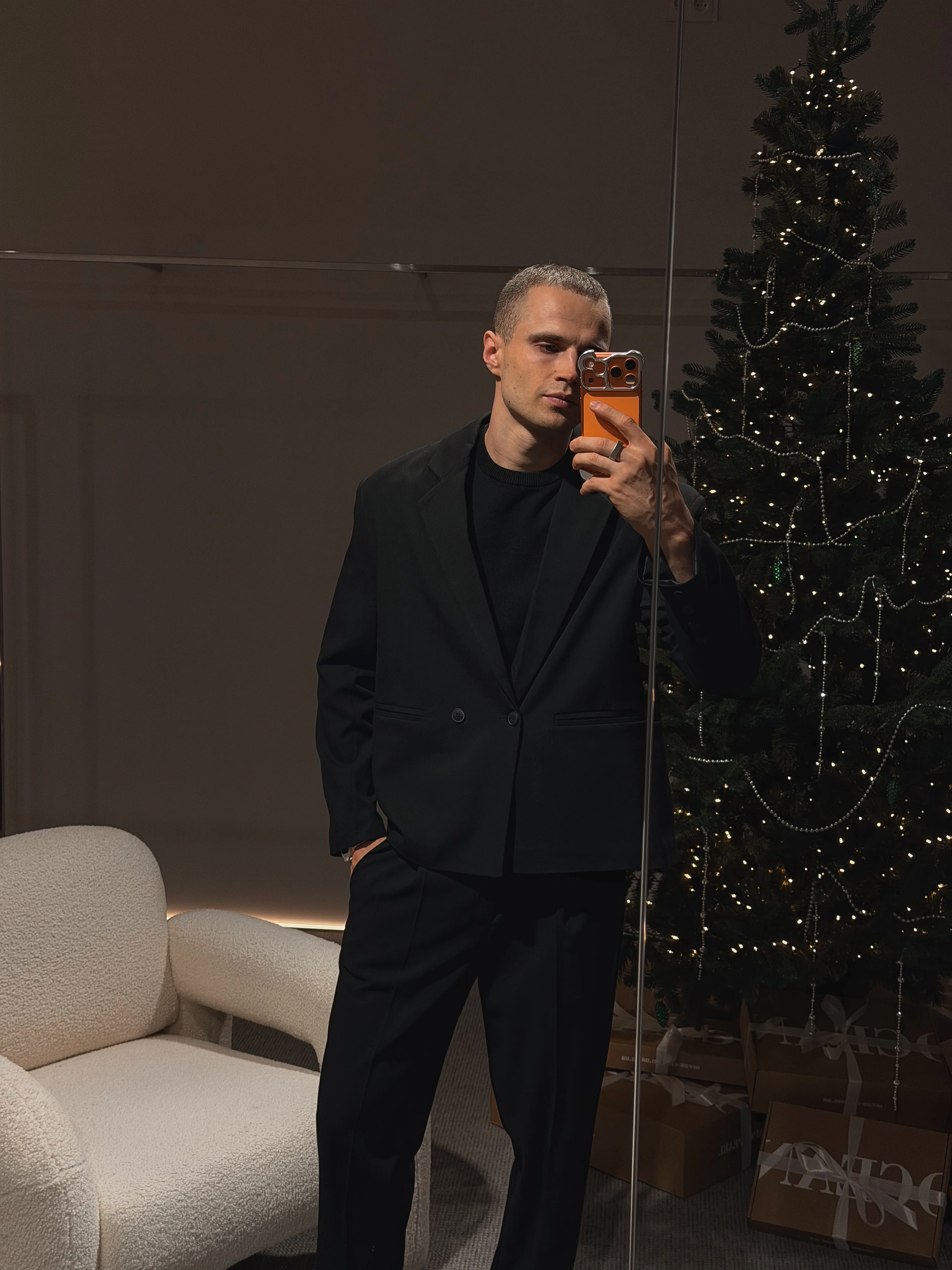 SP Classic Aksel Suit - Image 5