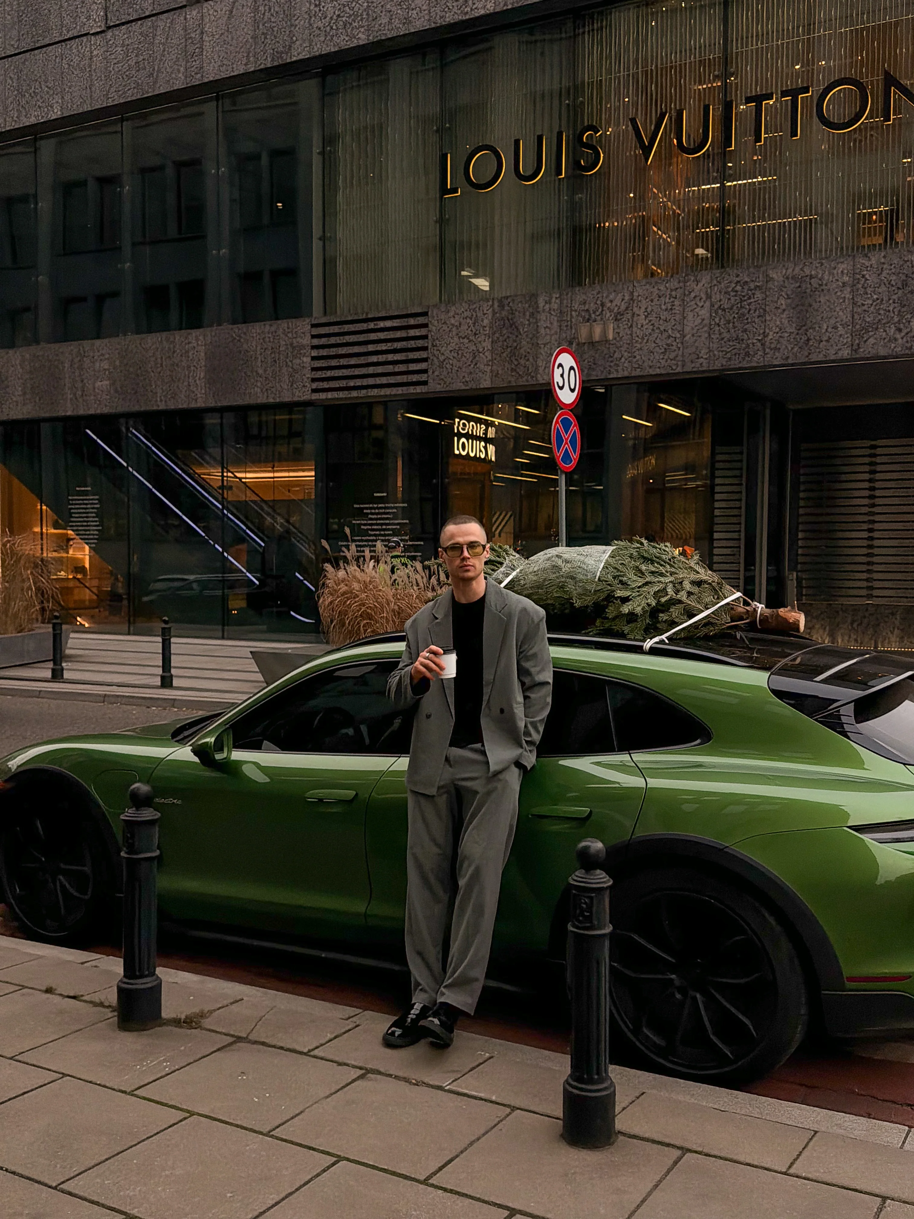 SP Classic Aksel Suit - Image 7
