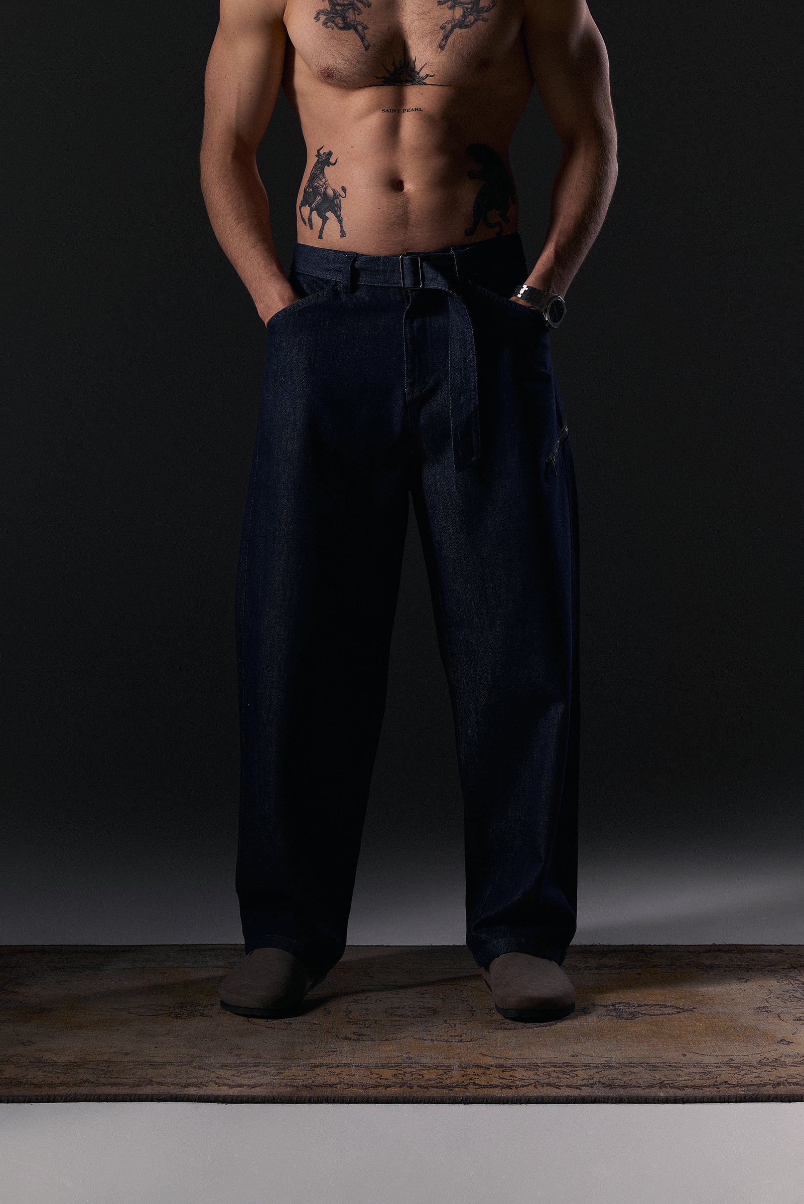 Wide-Leg Jeans with Belt - Image 3